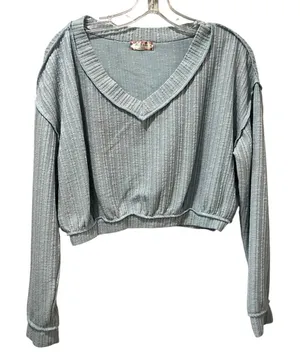Altar’d State Women’s Size Medium Light Blue‎ Pullover Top Cropped V Neck shirt thumbnail 1