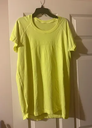 Lululemon Swifty Tech Short Sleeve thumbnail 1
