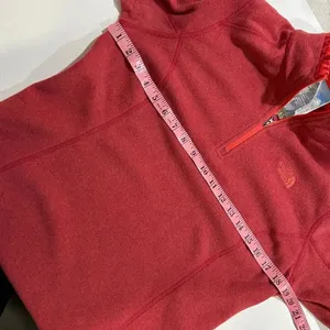 NWT The North Face Women’s Glacier ¼ Zip Fleece Pullover Red Size M Relaxed Fit thumbnail 6