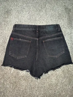 BDG Urban Outfitters A-Line Short Black Denim Cutoff Shorts Size 26 thumbnail 3