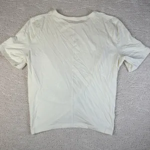 Women's Lululemon Size 6 Crescent Tshirt Tie Front Cream Athletic Basic thumbnail 4