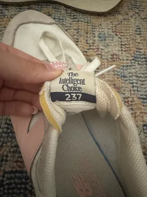 New Balance Shoes Women’s thumbnail 3