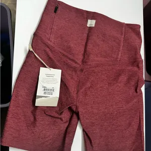 Vuori Women’s Clean Elevation Shorty Desert Rose Heather Pink Sz XS New w/tag thumbnail 3