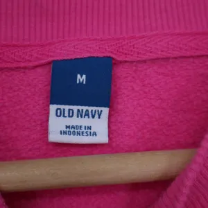 Old Navy Womens Hot Pink Cropped Sweatshirt Relaxed Crew Neck Fleece Medium thumbnail 3