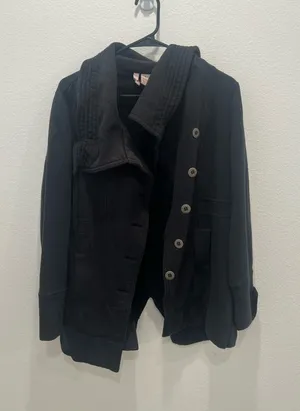 Black Button thumbnail 1