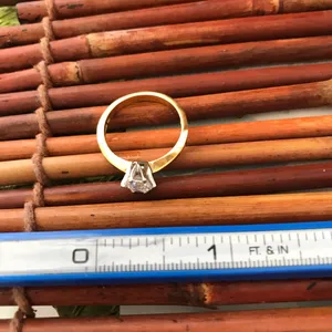 Avon Gold Plated Brilliant Solitaire Ring Size 8 thumbnail 9