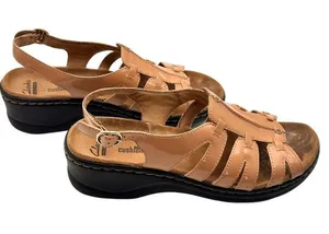 Clarks Size 8 Tan Leather Sandals Adjustable Strap Cushioned Insoles thumbnail 1