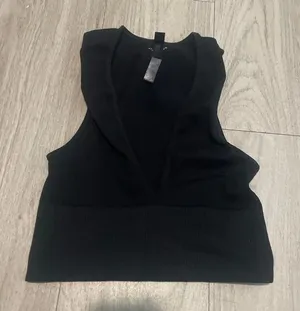 Urban Outfitters Black Tank Top thumbnail 1