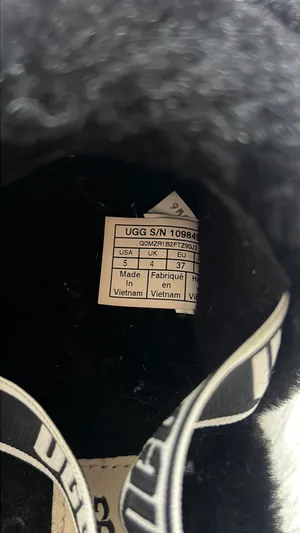 UGG Slippers thumbnail 4