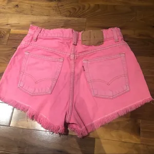 Vintage Levi's Shorts Hot Pink Cut Off Raw Hem High Rise Zip Closure Size 26W thumbnail 3