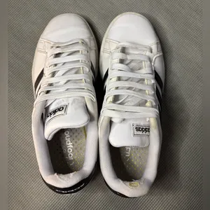 Adidas White and Gray Athletic Shoes size 6.5 thumbnail 3