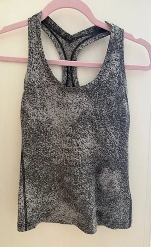 Lululemon racerback tank top in a black and grey speckled pattern! Size 2! thumbnail 1