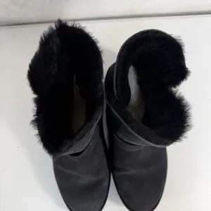 Ugg Sz 7.5 Zariyah Ankle Boots Shearling UggPlush Water Repellent Black‎ Women's thumbnail 6