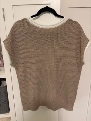 Beige Sweater Vest Shein thumbnail 3