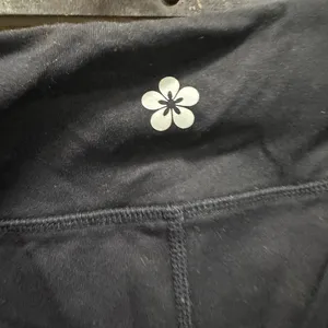 Tuff‎ Athletics Black Cropped Leggings thumbnail 4