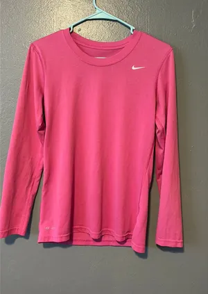 Nike Dri-Fit Women’s Small Top Long Sleeve thumbnail 1