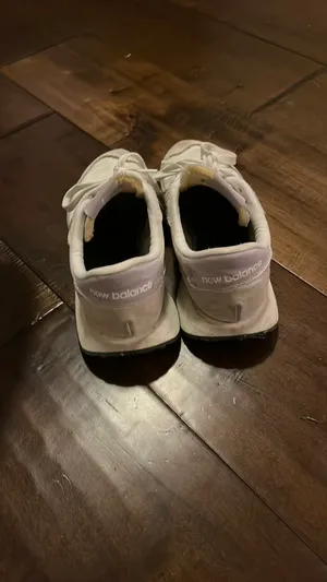 New balance 270s sneakers size 6.5 thumbnail 3