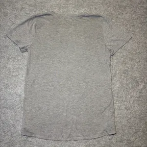 Disney Mickey Mouse XL Graphic T-Shirt Gray Black Cotton Blend thumbnail 4