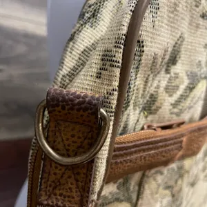 Verdi Vintage Tapestry Messenger / Laptop Bag Cream Brown and Green Floral thumbnail 5