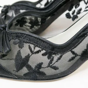Vintage Y2K Karen Scott Black Floral Mesh Pumps thumbnail 7