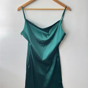 R.‎ Vivimos Teal Satin Slip Dress Size Medium thumbnail 4