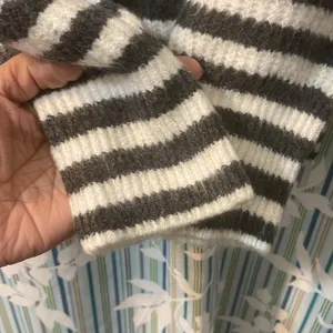 Gap Striped Pullover Hoodie Sweater Size Small thumbnail 3