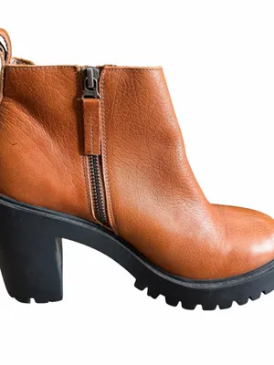 Paruolo Women’s Leather Ankle Boots Sz 39 Brown Lug Sole Block Heel Zip Booties thumbnail 5