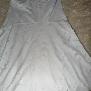 Lululemon Logo Ivory/White Dress Size 4 NWOT thumbnail 4