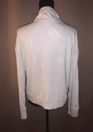 Julia Cropped Pullover thumbnail 5