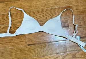 New PINK Victoria's Secret Wireless Bra 32A thumbnail 1