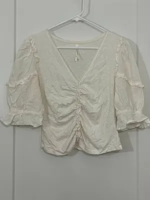 Anthropologie Medium Cream Ruffled Ruched Center V-Neck Blouse thumbnail 2