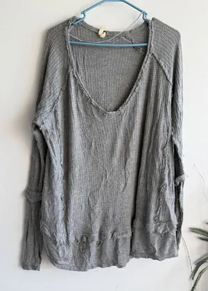 We The Free Free People Womens‎ Grey Waffle Knit V-Neck Raw Edge Top Size M 3397 thumbnail 1