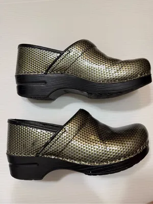 Dansko Patent Geometric Embossed Professional Clogs Shoes Green Nursing Size 10 thumbnail 9