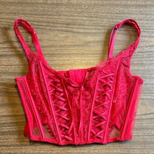 Victoria’s Secret Dream Angels Small Red Bustier Corset Bra thumbnail 1