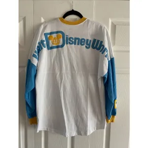 Disney World Vault Spirit Jersey Womens Size S White Castle 50th Cotton Top thumbnail 5