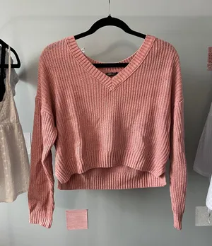 Wild Fable Pink cropped sweater thumbnail 1