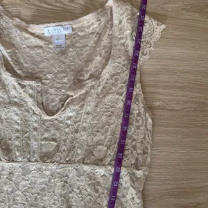 White House | Black Market Y2K XL Cream Beige Floral Lace Peplum Blouse Dainty‎ Cottage Renaissance thumbnail 9