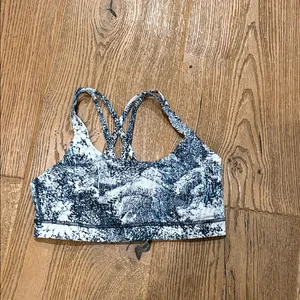 lululemon athletica energy wild wind Patterned Sports‎ Bra 10 thumbnail 3