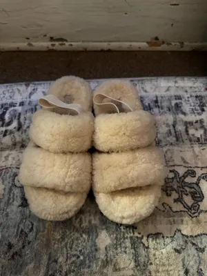 UGG cream Sherpa platform shoes thumbnail 4