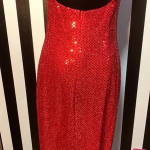 Sexy Retro Vintage 90s Red Sequin Floor Length Formal Gown Halter Neck Leg Slit thumbnail 11