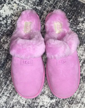 UGG Cozy Women's SHEARLING Slipper  Sz 10 thumbnail 1