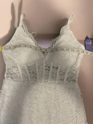 Morgan & Co. White Lace V-Neck Maxi Dress thumbnail 7