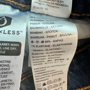 Levi's 501 Raw Hem Jean Shorts Women's Size 24 thumbnail 3