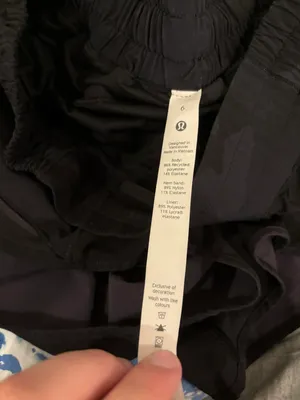 Lululemon Hotty Hot Short 2.5” thumbnail 3