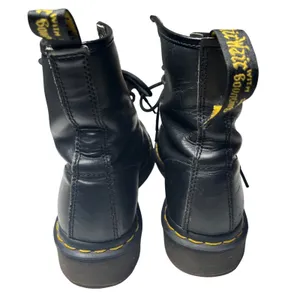 Dr Martens 1460 Combat Boots Black Leather Yellow‎ Stitch Lace Up Women 7 thumbnail 4