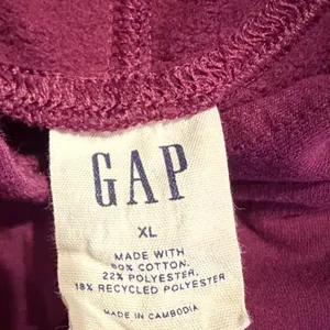 Gap Arch Logo Fleece Hoodie Plum Purple Pullover Sweatshirt XL RN 54023 thumbnail 6