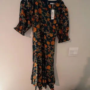 Baltic Born NWT Charlie Flare Dress Topaz +‎ Rust Floral M thumbnail 4