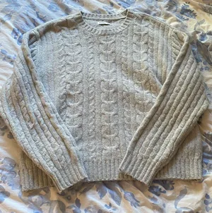Hollister Sweater thumbnail 1