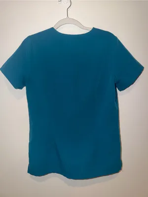 2 FigsScrub tops thumbnail 4