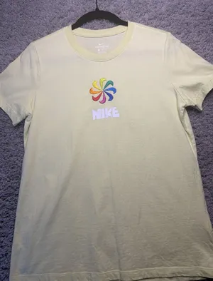 Nike Women's Embroidered Rainbow Pinwheel Logo T-Shirt Yellow Size M thumbnail 1